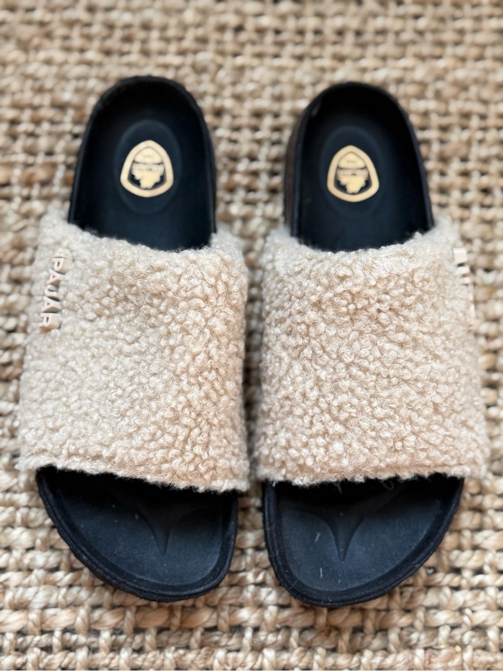 Pajar Beige Sherpa shearling Slides Sandals 40